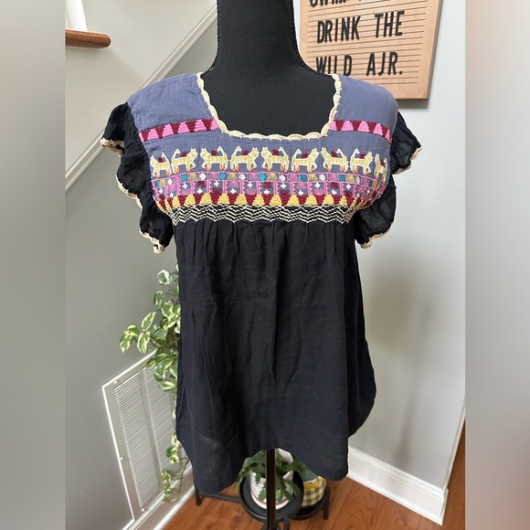 THML Tops - Black Embroidered Cats & Geometric Shapes Crocheted Flutter Sleeves